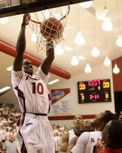 Victoria_Libertas_Pesaro_Anthony_Myles.jpg