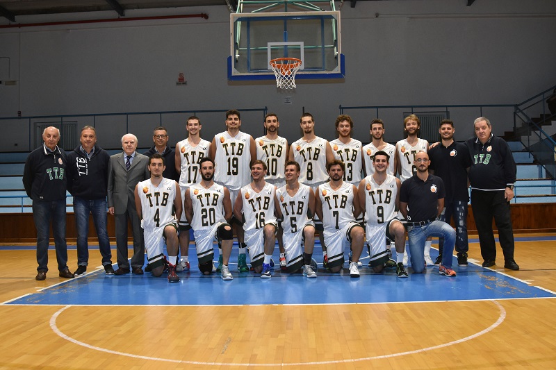 Foto squadra TorinoTeenBasket 2017