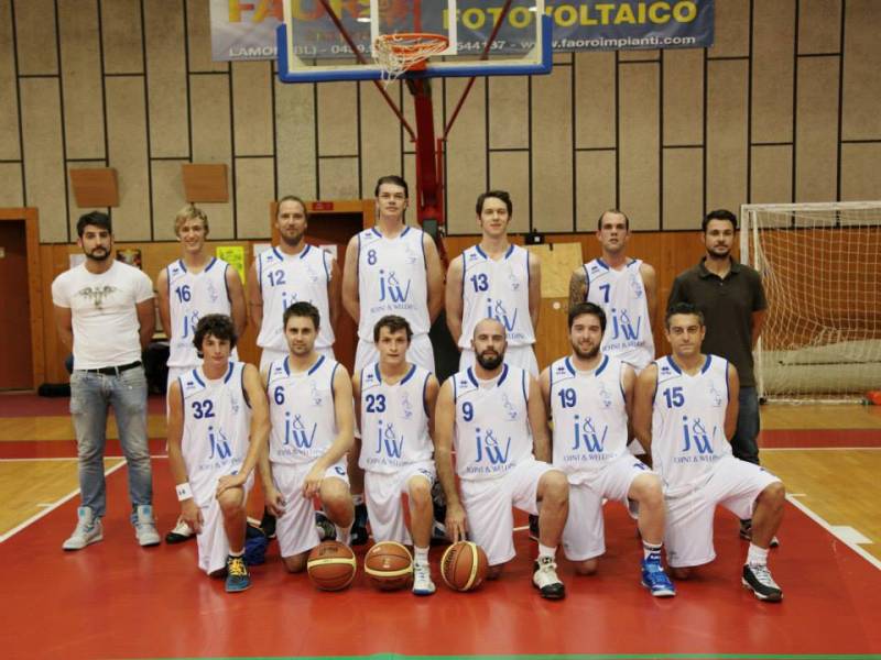 Foto squadra Feltre Basket 2015