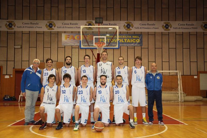 Foto squadra Feltre Basket 2016