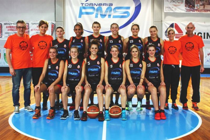 Foto squadra BasketMontecchioMagg. 2016