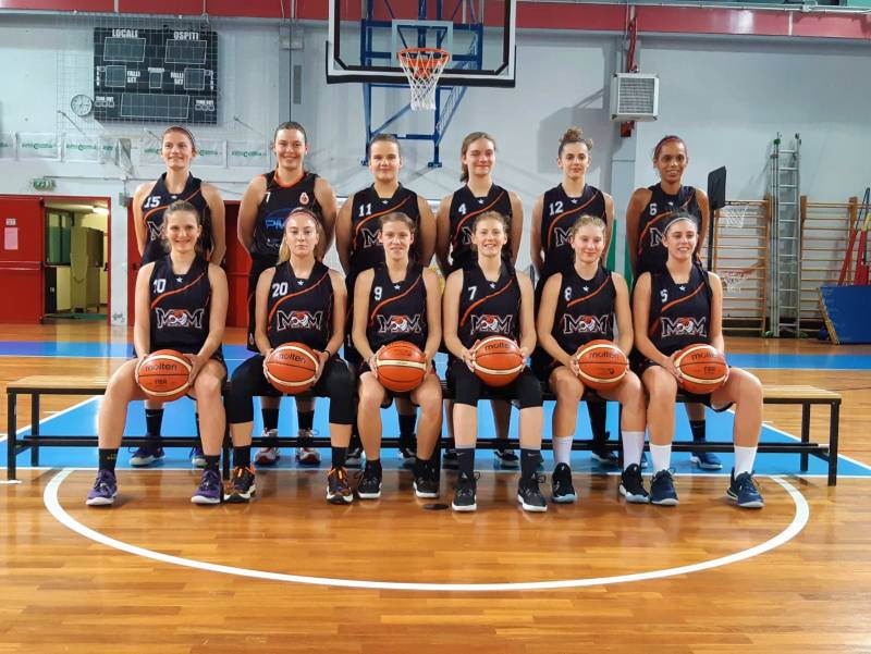 Foto squadra BasketFemm.MontecchioMaggiore 2021