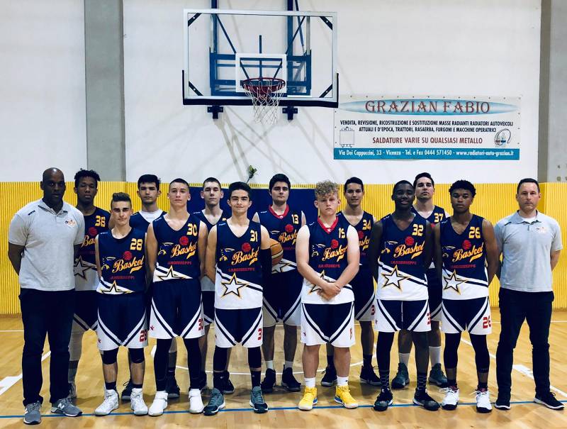 Foto squadra BasketS.Giuseppe 2019