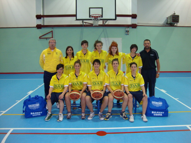 Foto squadra Basket Costa 2012