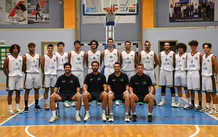 Foto squadra BasketLugo 2024