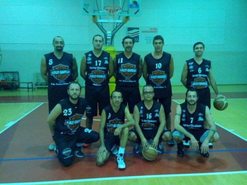 Foto squadra Bologna Basket HD 2014