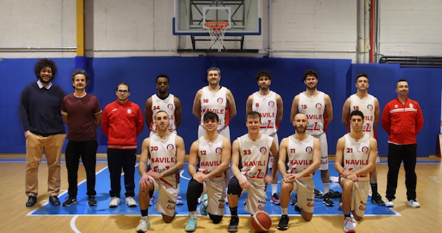 Foto squadra NavileBasket 2024