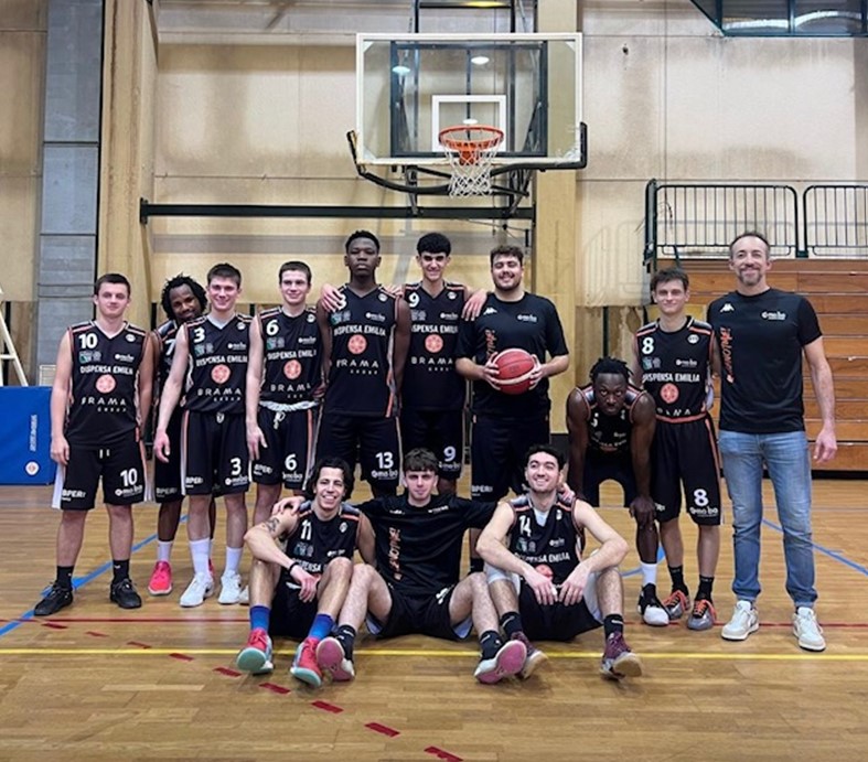 Foto squadra SassoBasketCastelfranco 2025