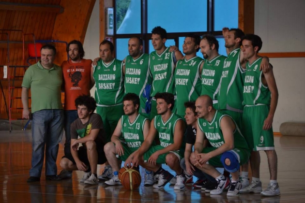 Foto squadra Bazzano Basket 2014