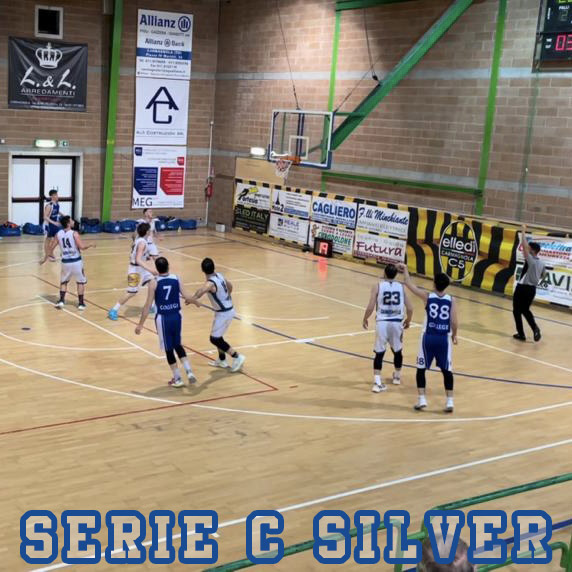 Fase a orologio: Basket College Novara corsara a Carmagnola 