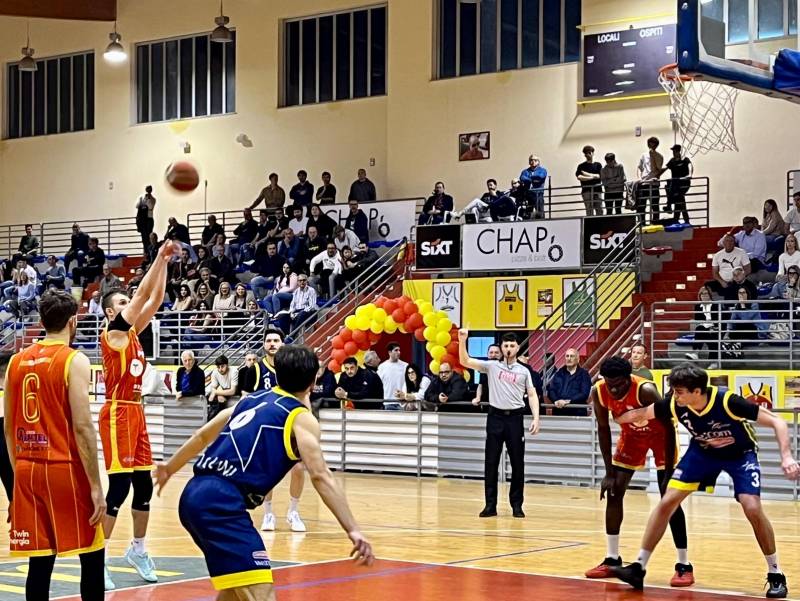 Basket Academy regola con forte determinazione Stella Azzurra Viterbo 84-72 e pareggia la serie 
