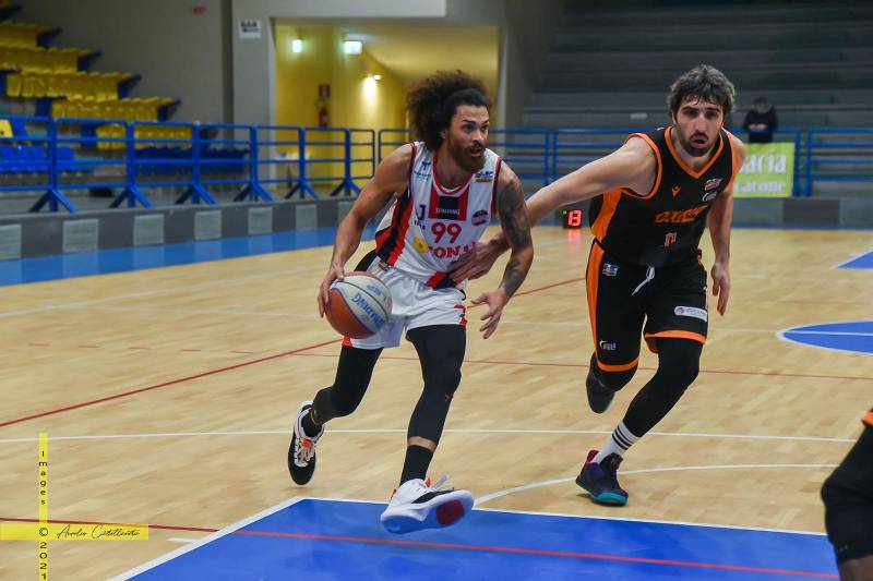 Monopoli-CJ Taranto: