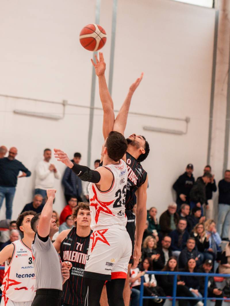 La striscia positiva si interrompe: VBC cede a Bari 