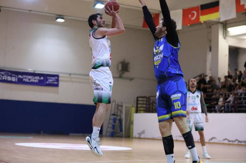 Prima sconfitta stagionale per la Union Basket: Agliana si impone per 77 a 75