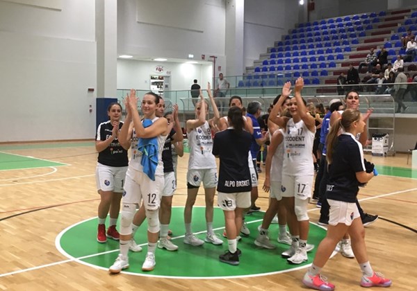 Terza vittoria consecutiva per l'Ecodent Point Alpo nel derby veneto