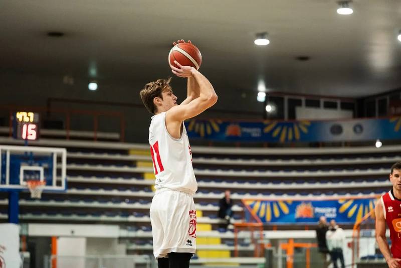 Strepitosa Amatori, vittoria da urlo su Bisceglie 