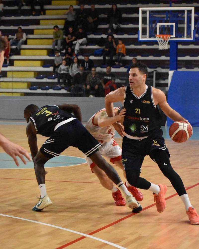 A Pescara vittoria di grande carattere per la Rossotono New Virtus Mesagne 