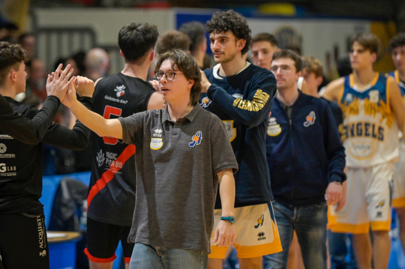 Finale Gara 2, una battaglia vera. Forlimpopoli passa al PalaSGR, ma la Dulca esce tra gli applausi. 
