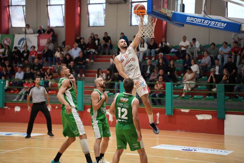 L'Angri Pallacanestro travolge Sennori al PalaGalvani 