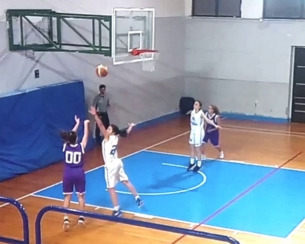 Esce sconfitta la Blue Ponente Basket da Genova Esce sconfitta la Blue Ponente Basket da Genova