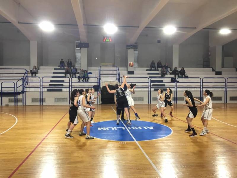 Pesante sconfitta casalinga per l'Aux ieri sera contro la Cestistica Spezzina
