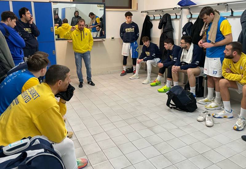 Basket D2 Ditar Smile: una grande prestazione contro la capolista Avellino non basta 