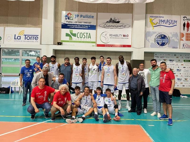 Azzurra Pozzallo 92 Cus Palermo 76