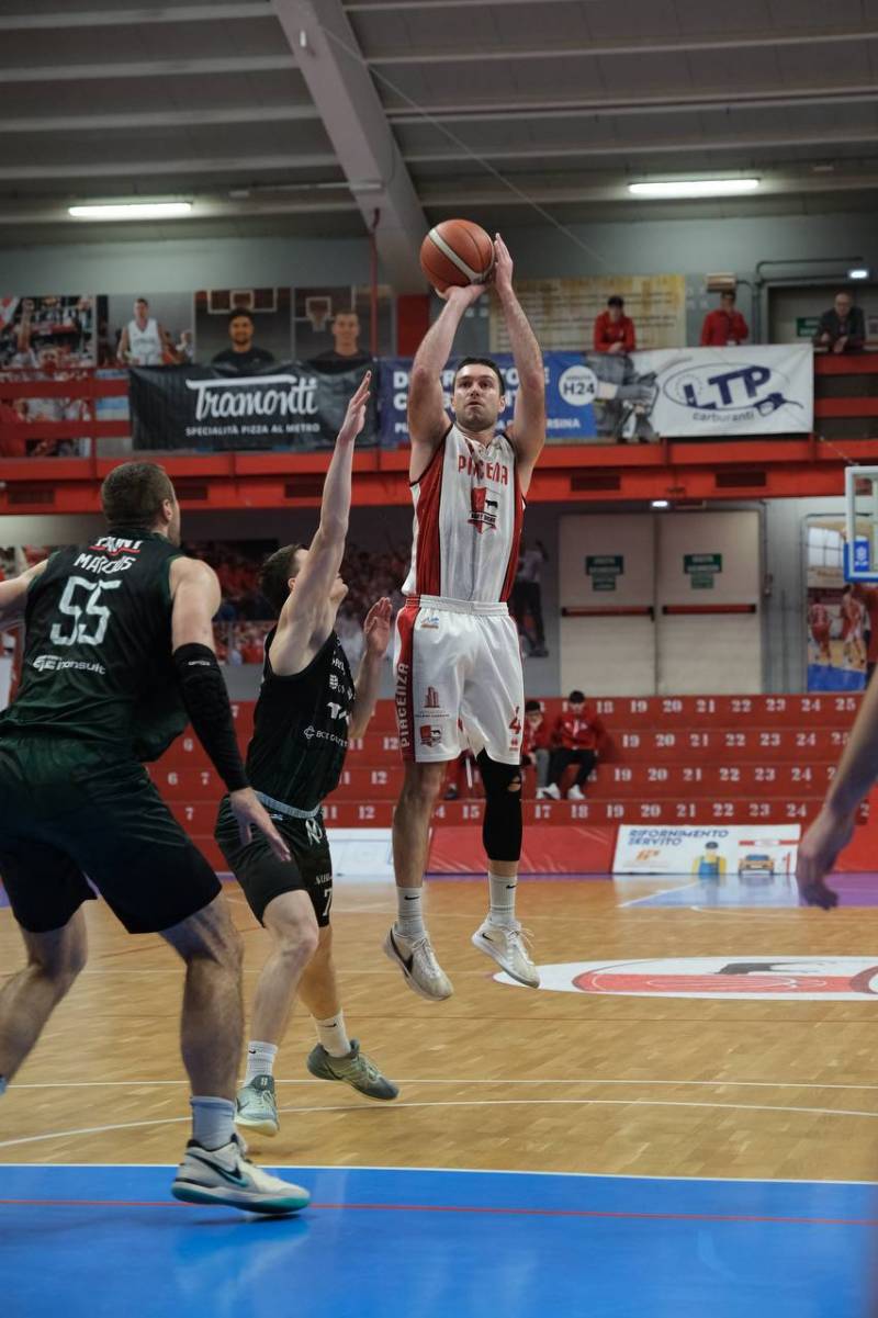 Treviglio castiga 91-83 una Bakery che va oltre ogni limite 