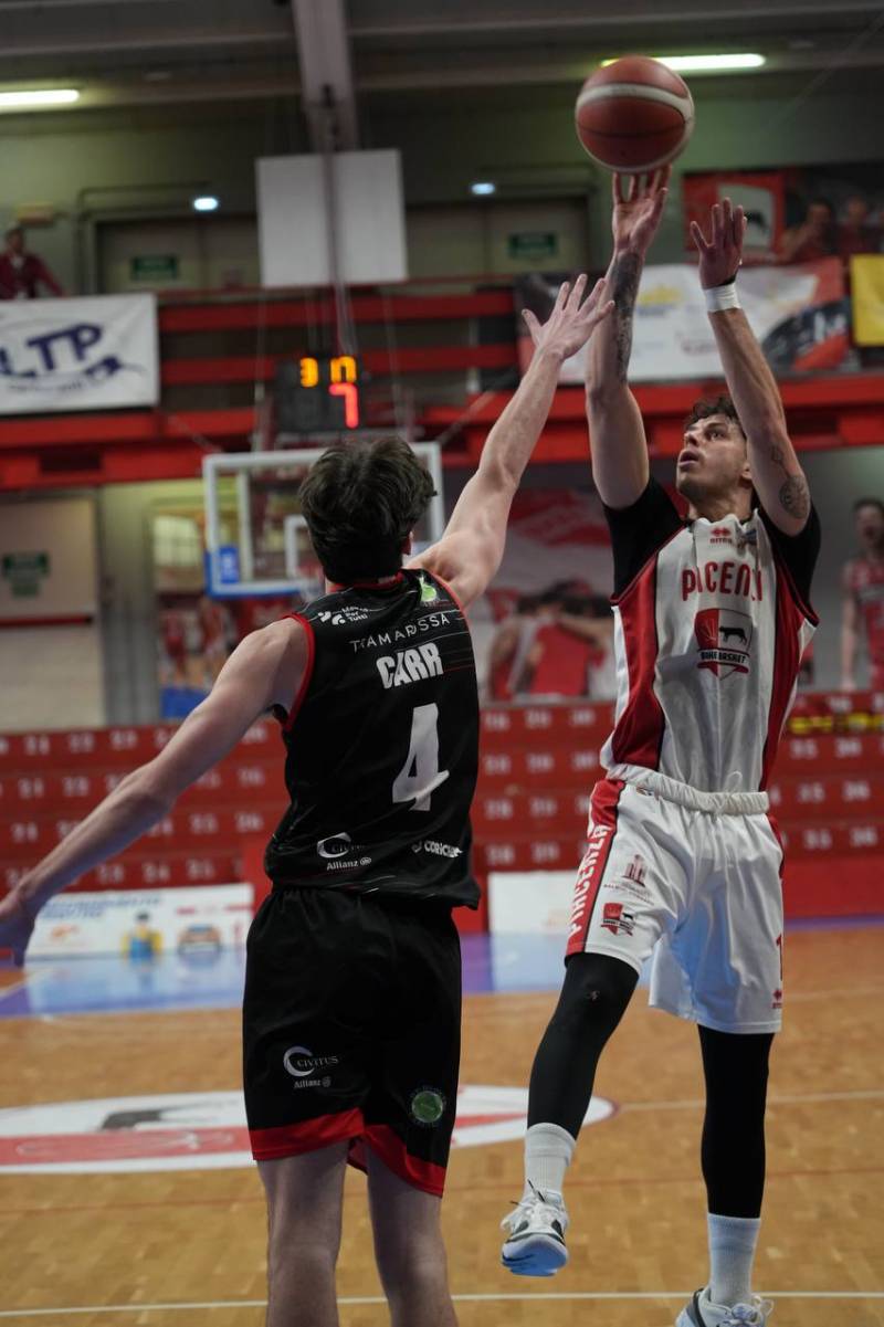 Bakery ci prova con l'attacco, Vicenza colpisce nel segno e vince 95-82 