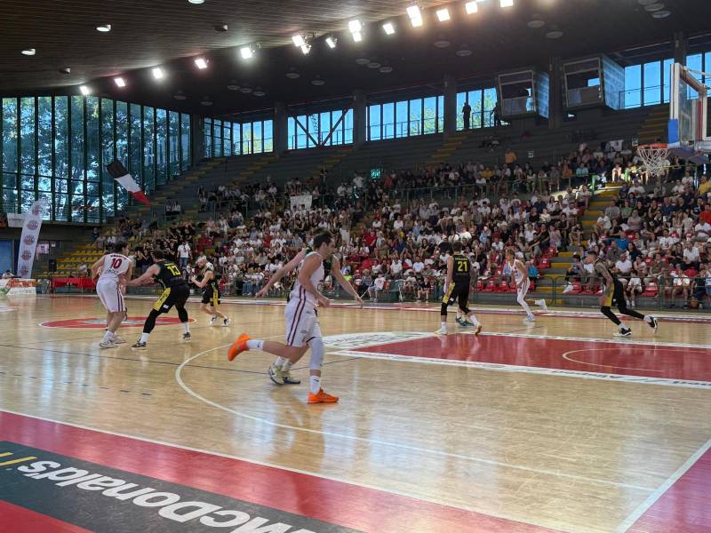La Vismederi Costone sfiora l'impresa ma si arrende al BC Lucca (91-85) in gara 1 di semifinale