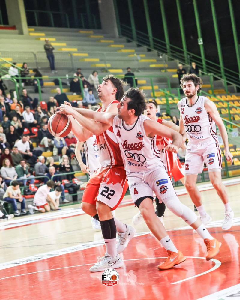 I ragazzi de La Patrie Etrusca San Miniato vendono cara la pelle a Lucca ma il miracolo non avviene