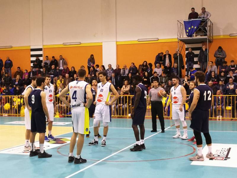 Lamezia porta a casa gara 1 di semifinale, ma quanta fatica per i ragazzi di coach Ragusa