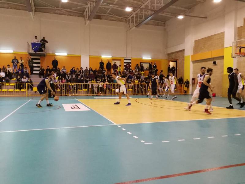 Lamezia porta la serie sul 2-0