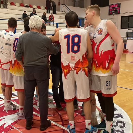 Stop alla striscia vincente: prima sconfitta per il Basketball Teramo 