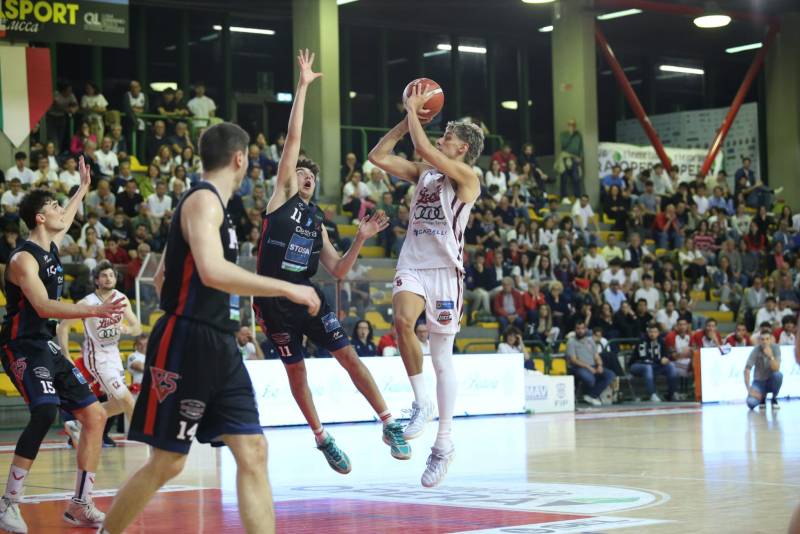 BCL soffre ma fa sua gara 3 contro Virtus Siena 