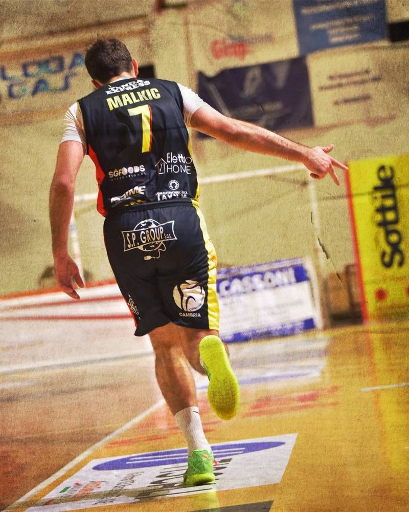 Barcellona Basket ha ragione nel finale della Bim Bum Rende