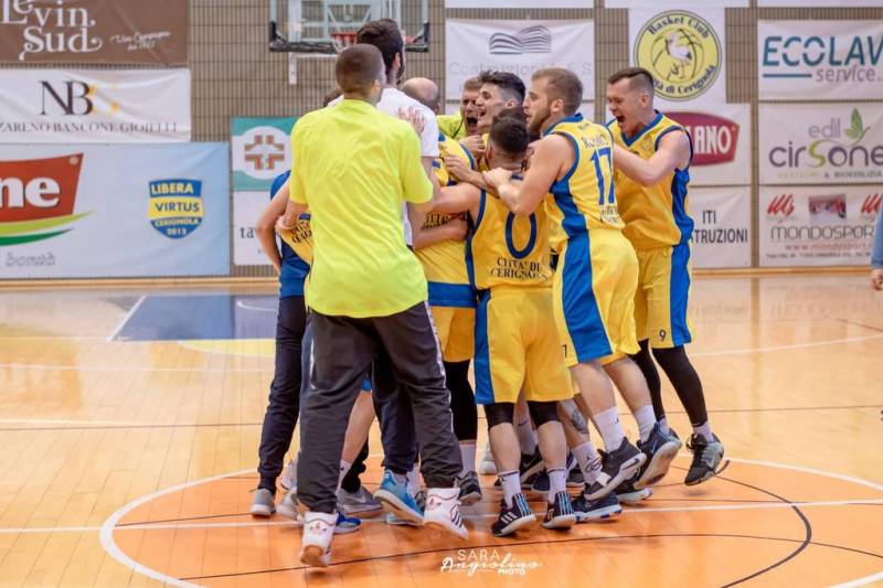 New Virtus Mesagne al tappeto: il Basket Club Cerignola è promosso in C Silver New Virtus Mesagne al tappeto: il Basket Club Cerignola è promosso in C Silver