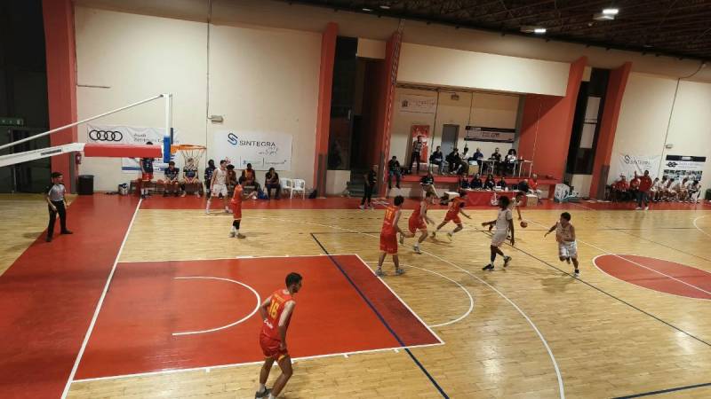 La Via Lattea MBS conquista la prima vittoria in campionato passando all ultimo respiro a Rende 