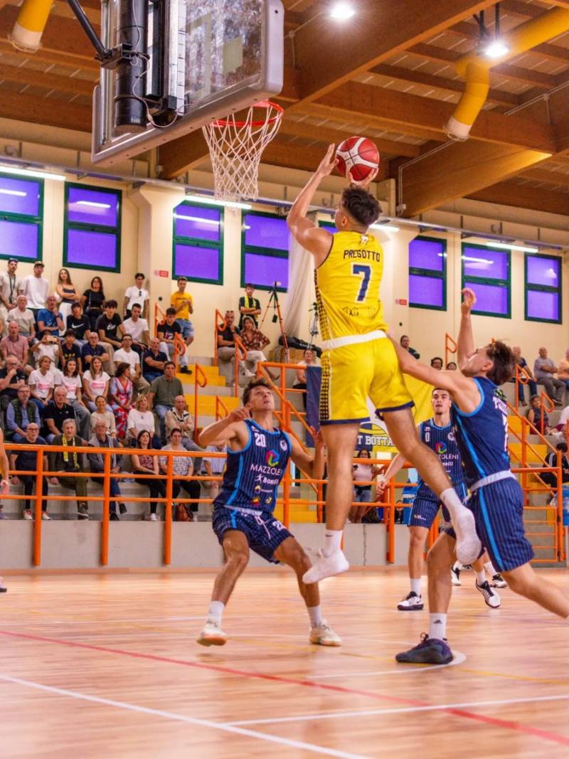 Ecoproject Technologies Bottanuco Basket non sovverte il pronostico all'esordio contro Mazzoleni