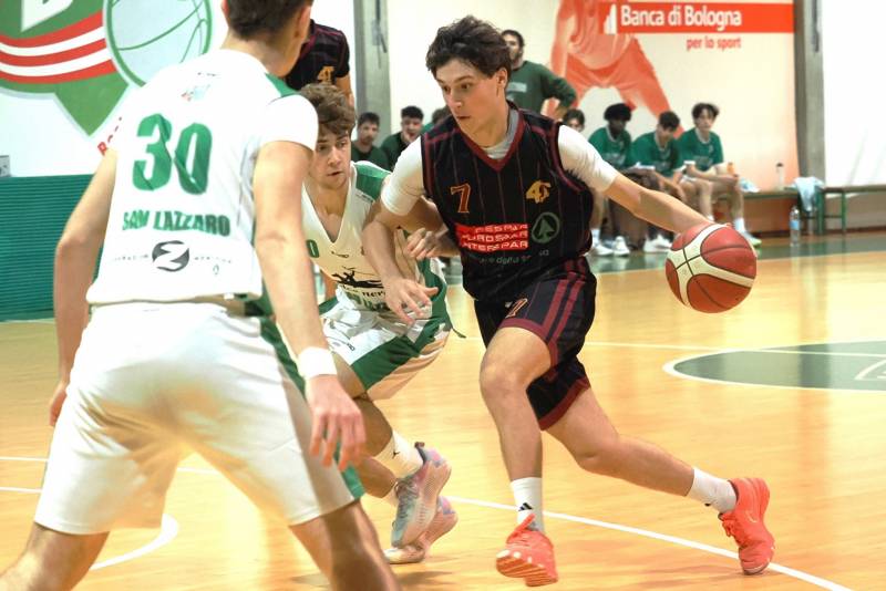 Si interrompe a San Lazzaro la striscia vincente della Despar 4 Torri/Vis 2008 