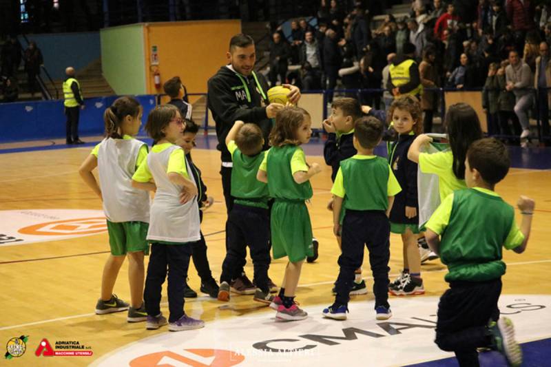 Adriatica Industriale: al via campionato Under 13 e il Progetto Scuola. U20 non sfigura a Monteroni Adriatica Industriale: al via campionato Under 13 e il Progetto Scuola. U20 non sfigura a Monteroni
