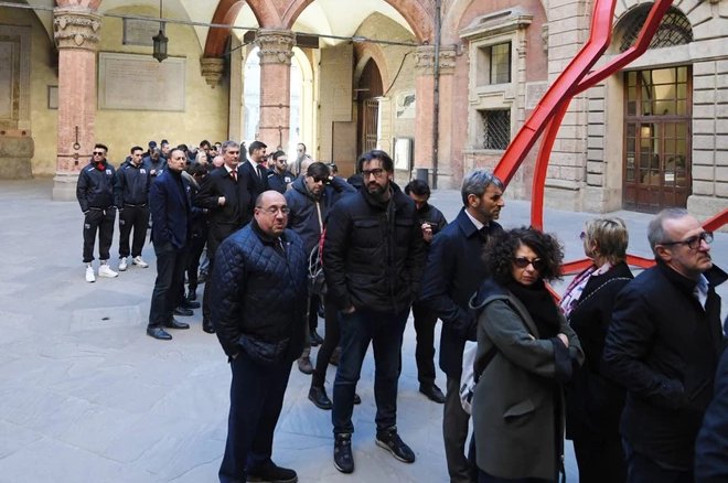 Ultimo saluto ad Alberto Bucci, l Ultimo saluto ad Alberto Bucci, l