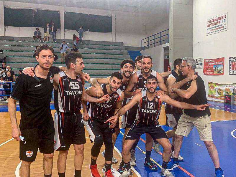 Il Tavoni vola in semifinale!