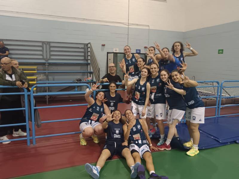 La Catillo sbanca Capaccio e porta la serie a gara 3