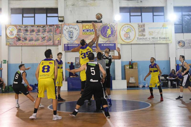 Intensità ed emozioni a Ritiro. Il Castanea supera all'esordio la Fortitudo Messina