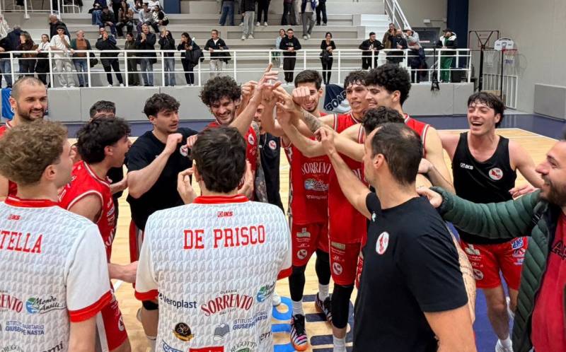 L'Angri Pallacanestro espugna Benevento e vola ai playoff