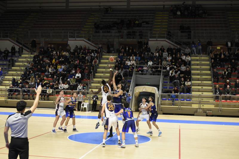 Taranto spezza il sortilegio e torna a vincere