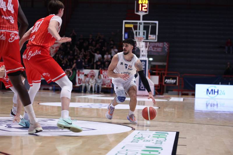 Dany Basket Quarrata, la volata al PalaCarrara sorride all'Andrea Costa Imola 