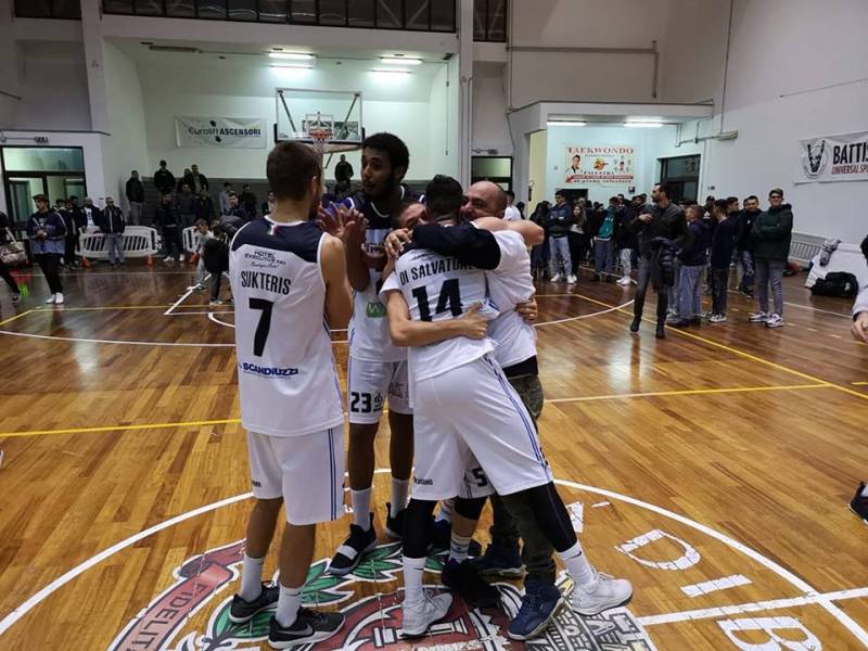 La Dinamo conquista il primo derby della città