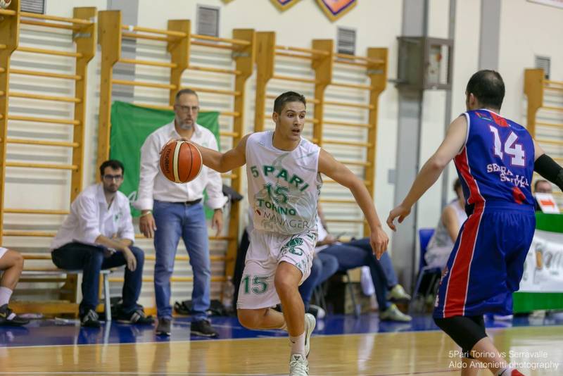 La Crocetta vince il derby con la 5 Pari ed è quarta da sola La Crocetta vince il derby con la 5 Pari ed è quarta da sola
